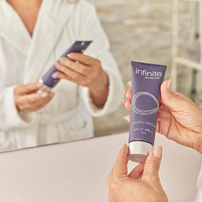 Infinite By Forever™ Feuchtigkeitsspendender Reiniger (118 ml)